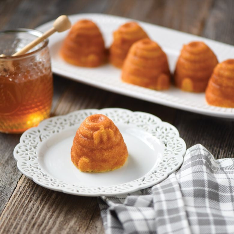 Beehive Cakelet Pan